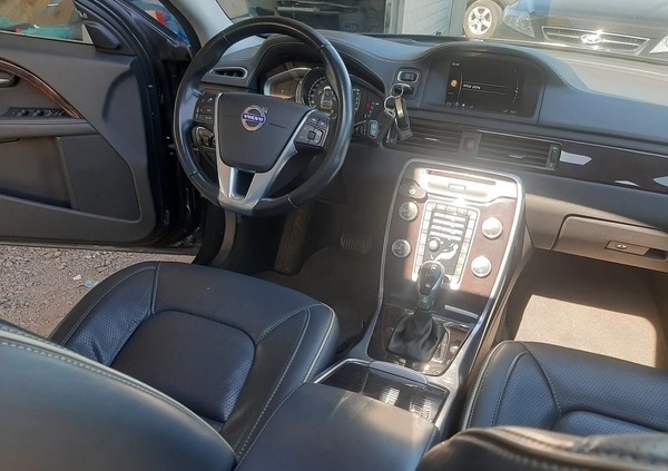Volvo V70 cena 46700 przebieg: 249144, rok produkcji 2015 z Sieniawa małe 781